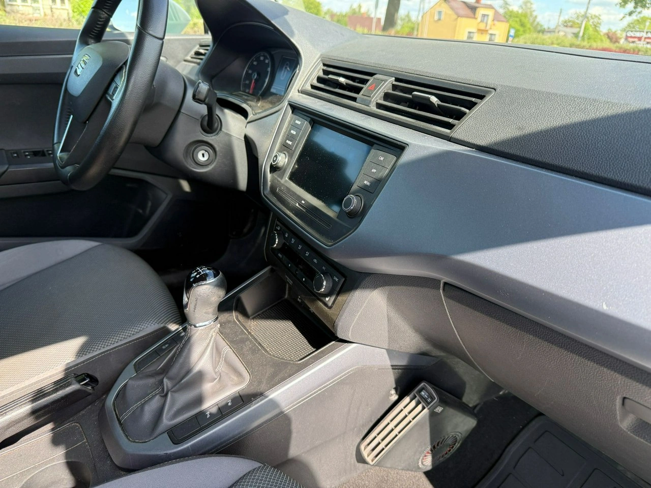 Seat Arona - Zdjęcie 18