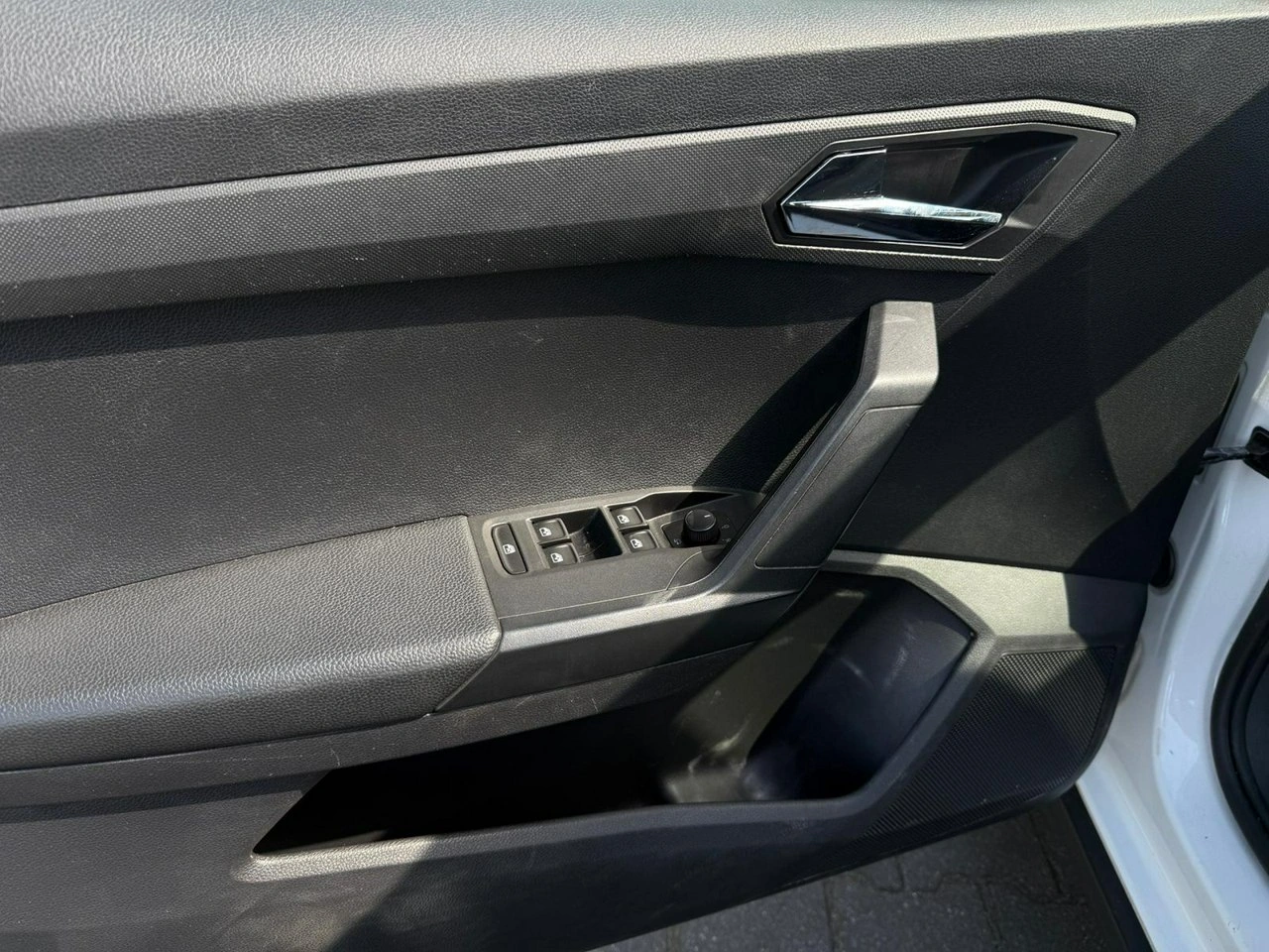 Seat Arona - Zdjęcie 30