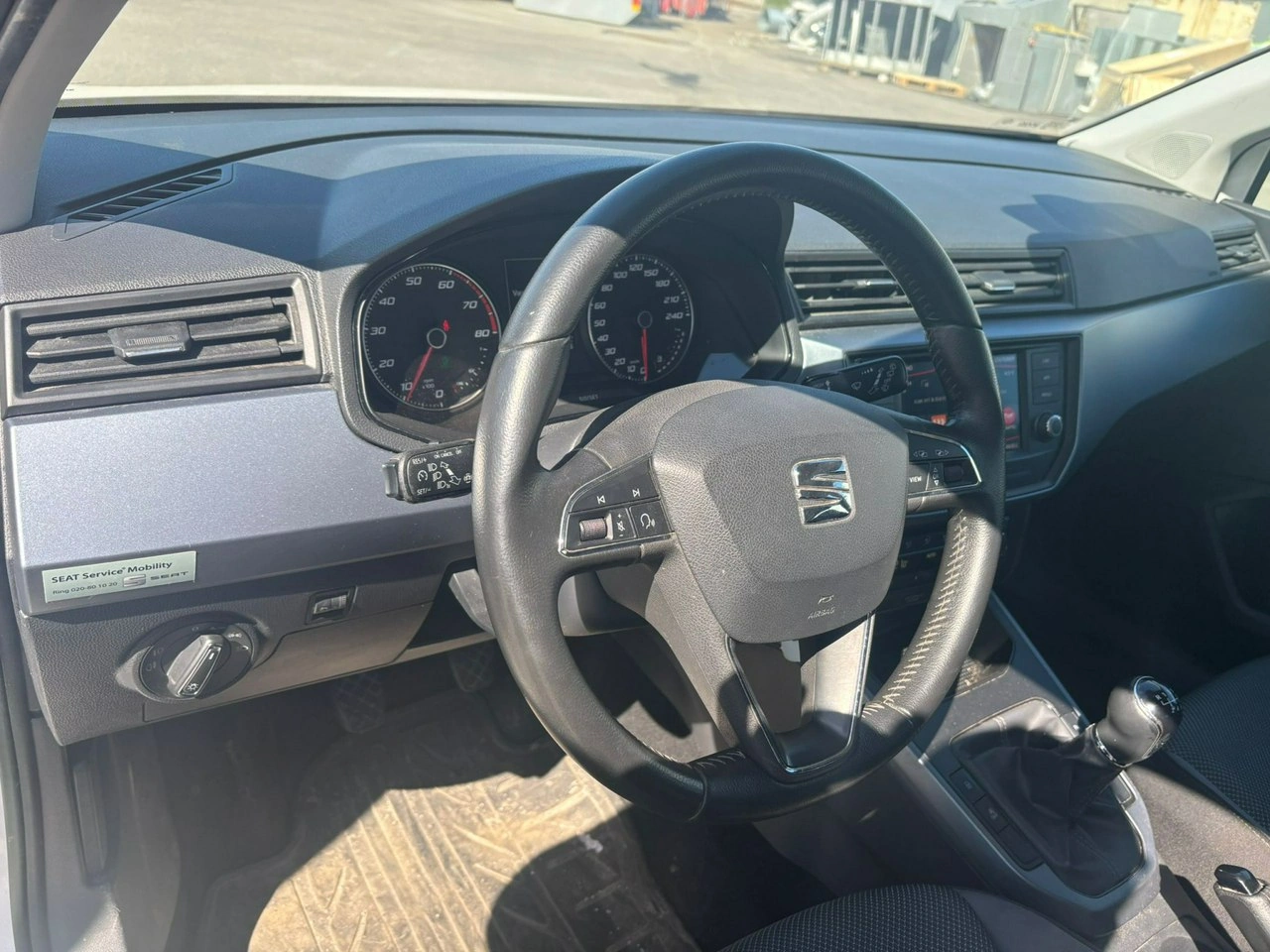 Seat Arona - Zdjęcie 8