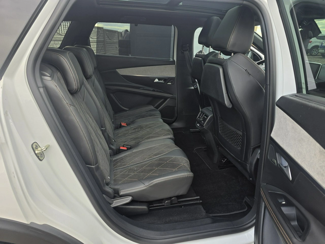Peugeot 5008 - Zdjęcie 26