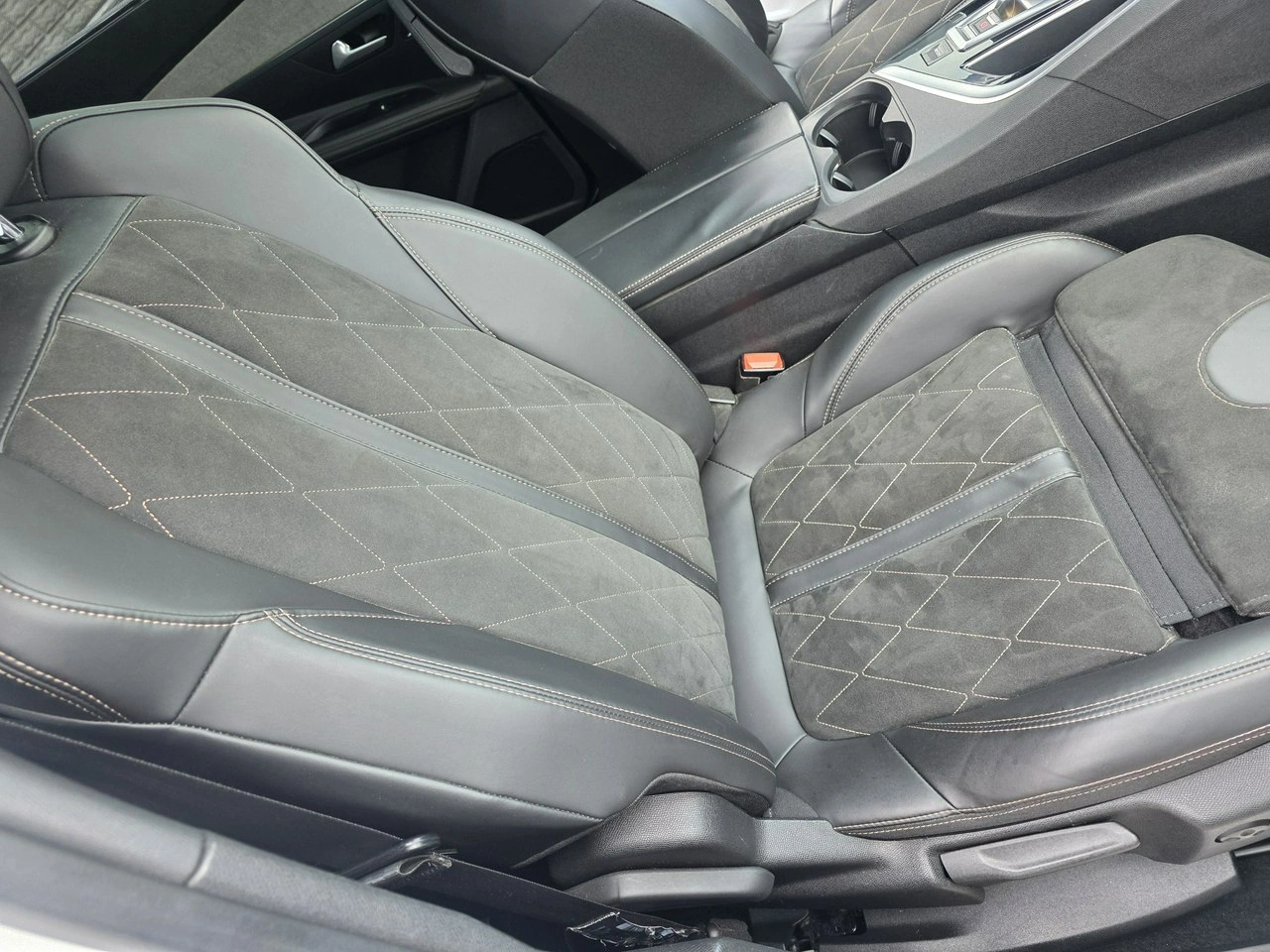 Peugeot 5008 - Zdjęcie 27
