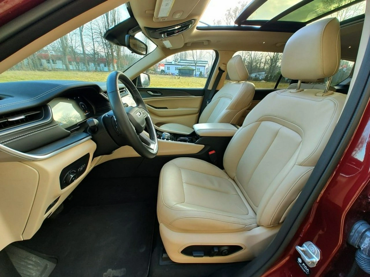 Jeep Grand Cherokee - Zdjęcie 9