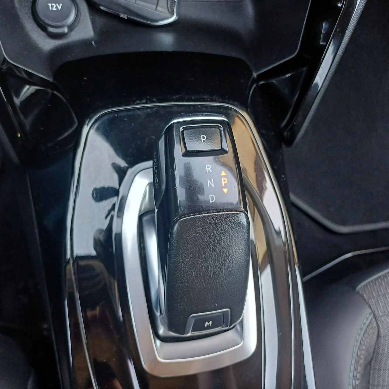 Peugeot 208 - Zdjęcie 12