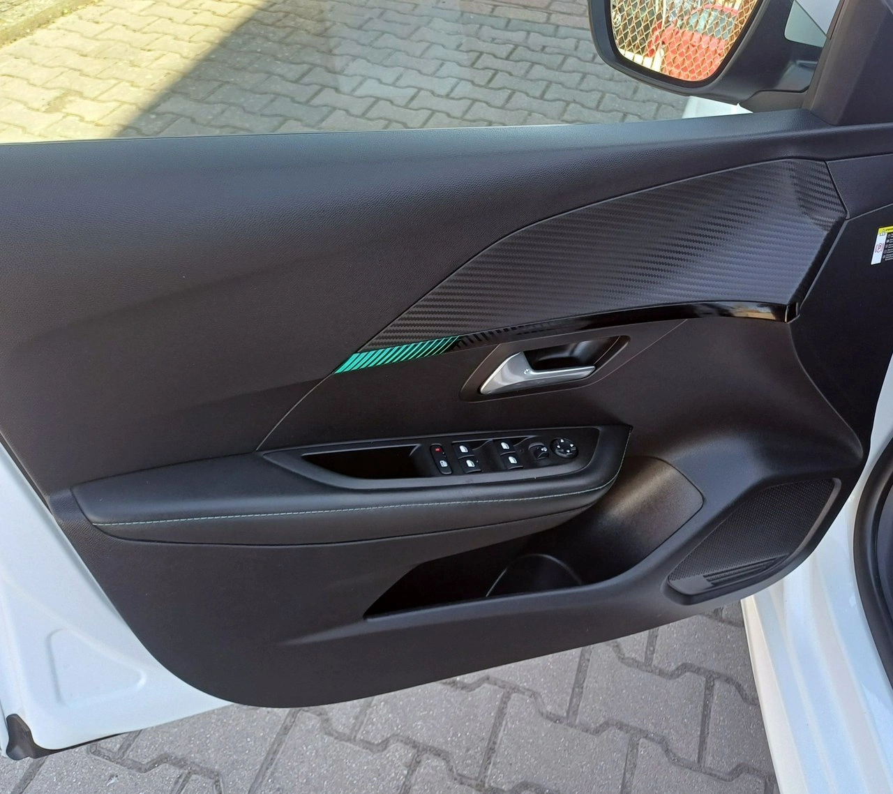 Peugeot 208 - Zdjęcie 16