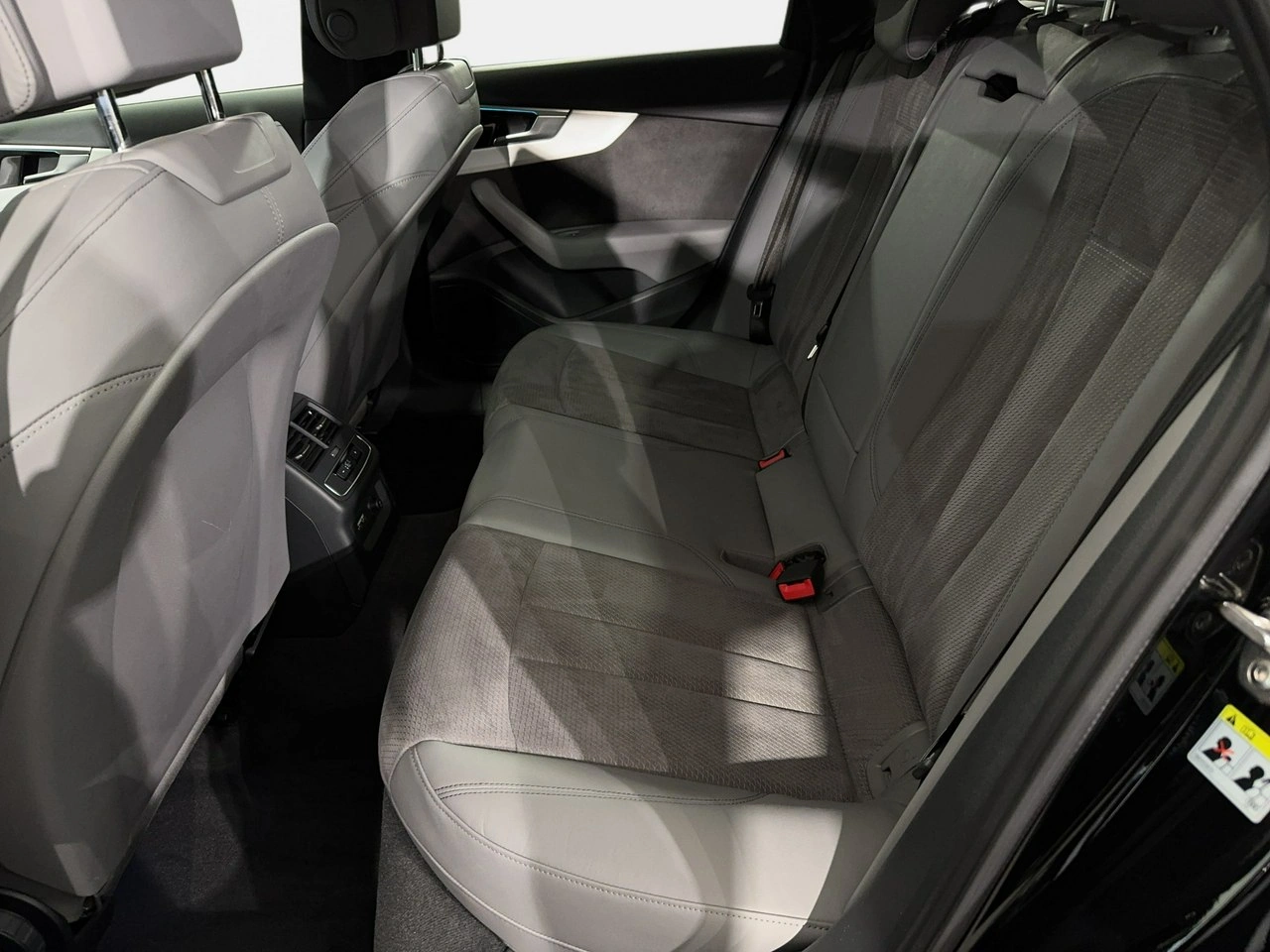 Audi A4 - Zdjęcie 12
