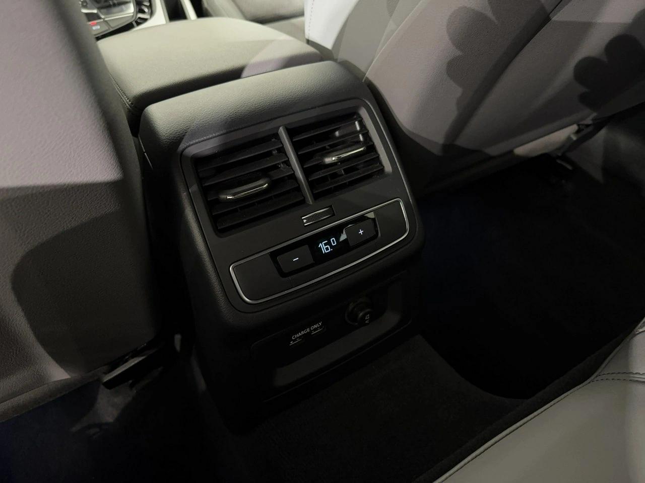 Audi A4 - Zdjęcie 13