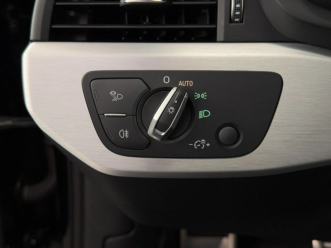 Audi A4 - Zdjęcie 28