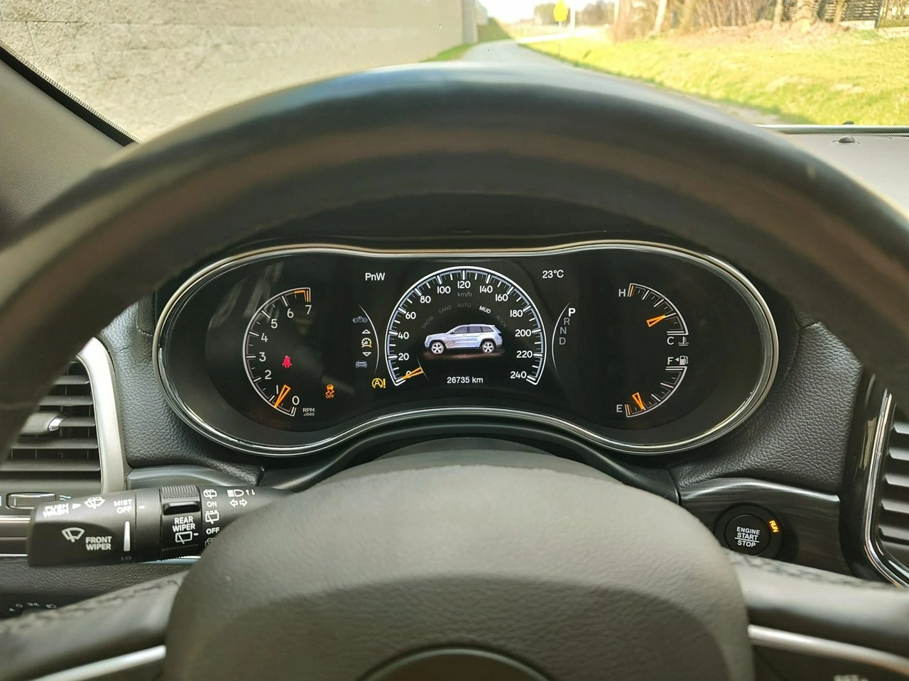 Jeep Grand Cherokee - Zdjęcie 24