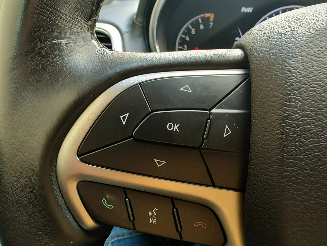 Jeep Grand Cherokee - Zdjęcie 31