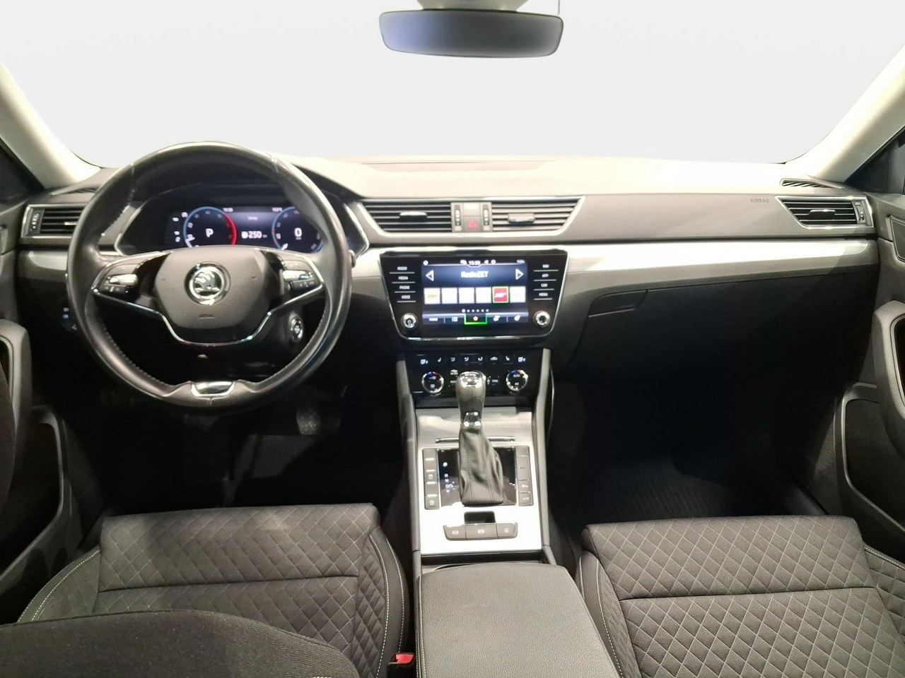Skoda Superb - Zdjęcie 12
