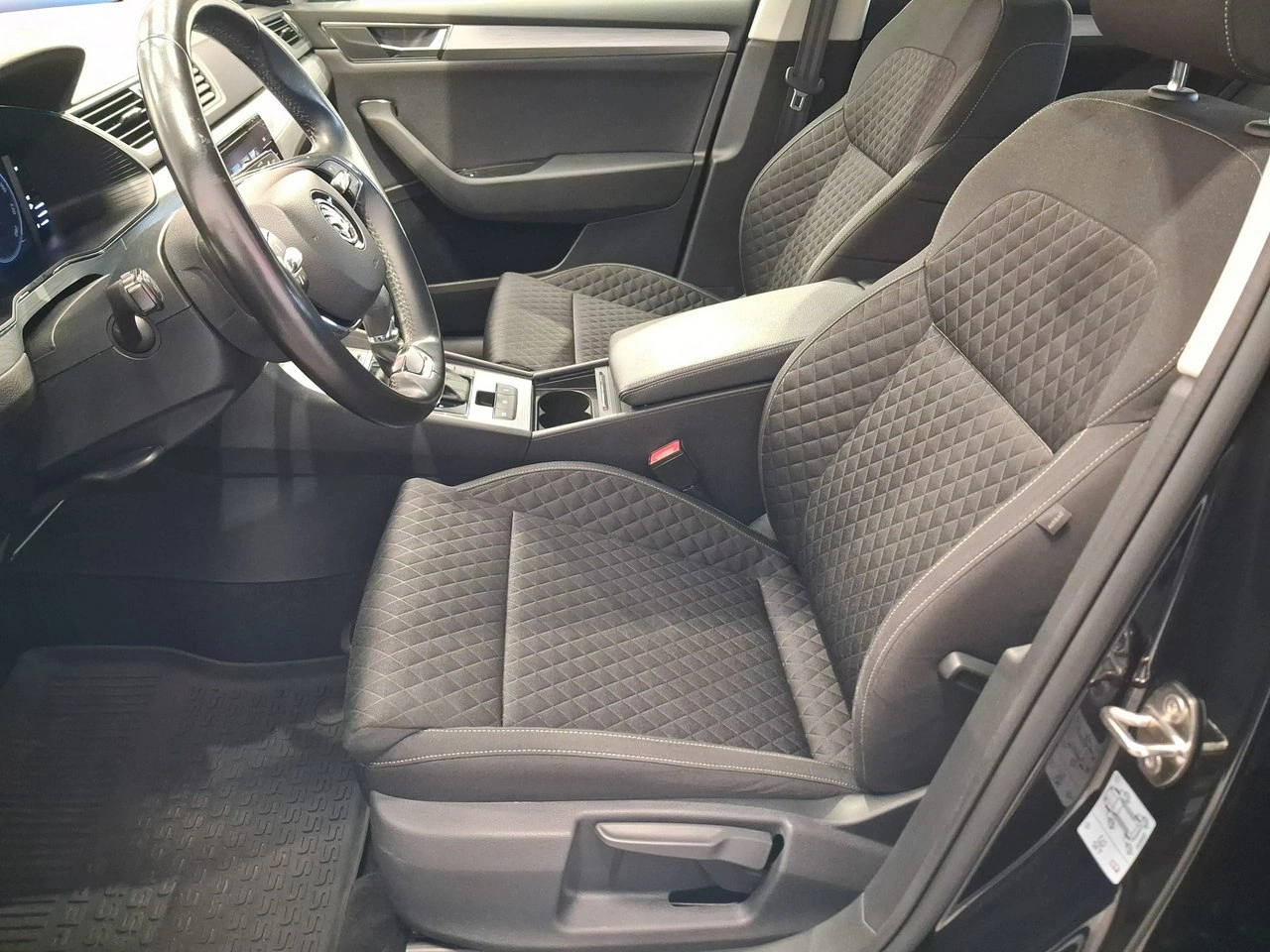 Skoda Superb - Zdjęcie 8