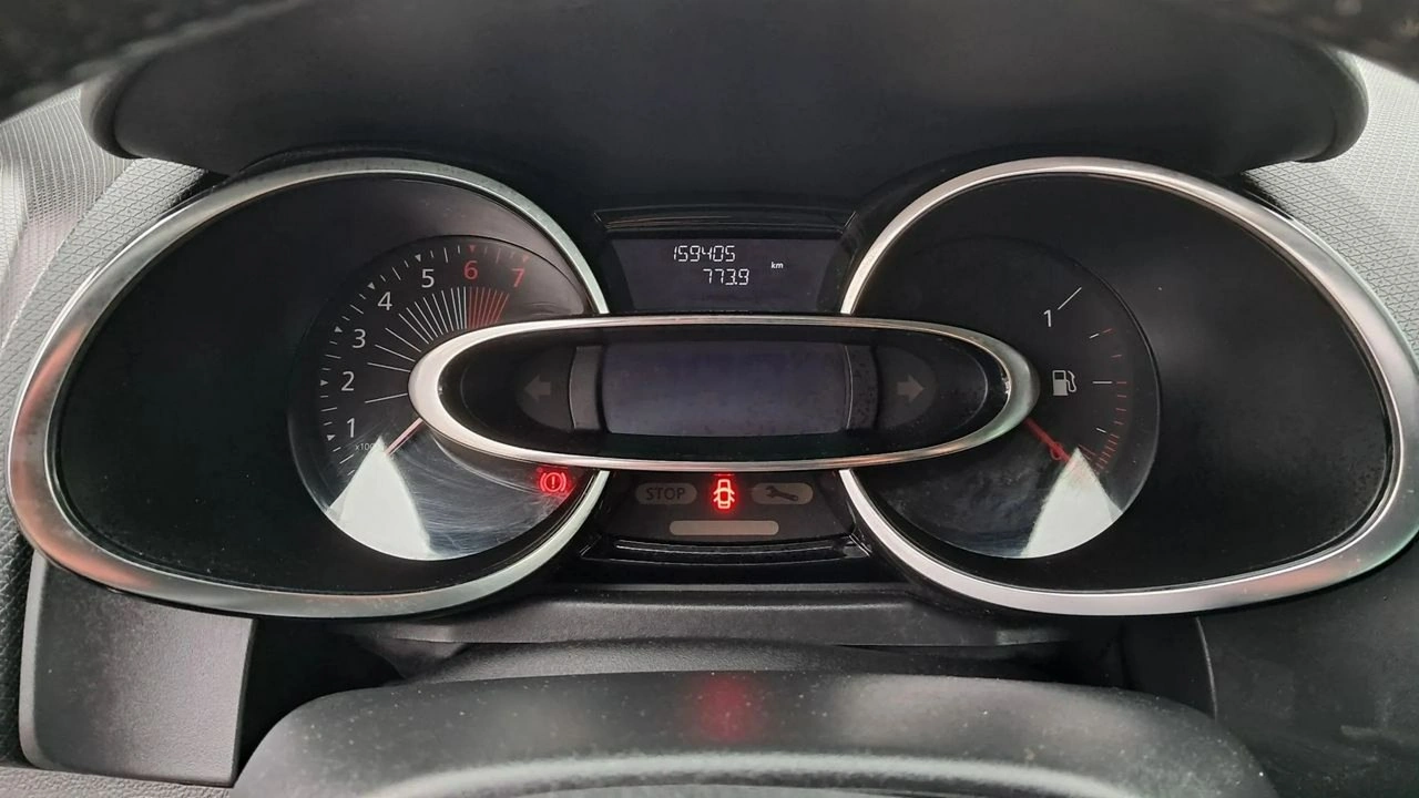 Renault Clio - Zdjęcie 17