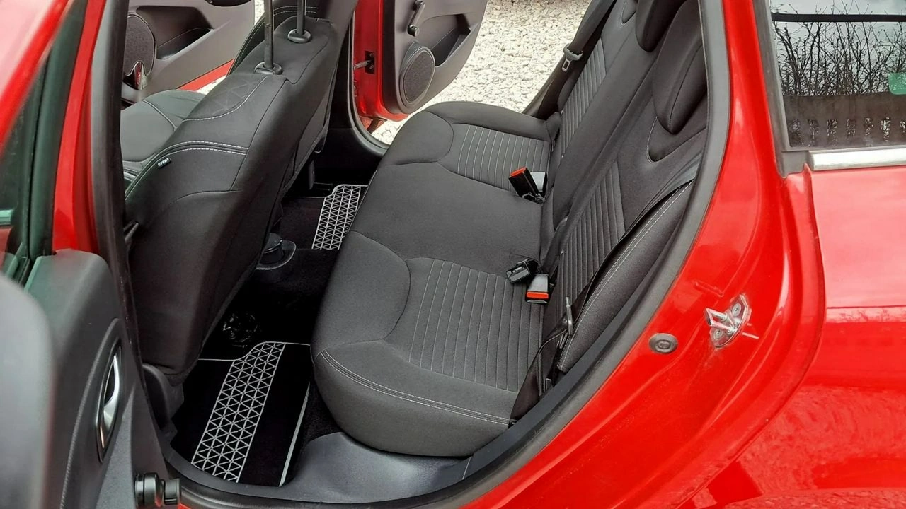 Renault Clio - Zdjęcie 19