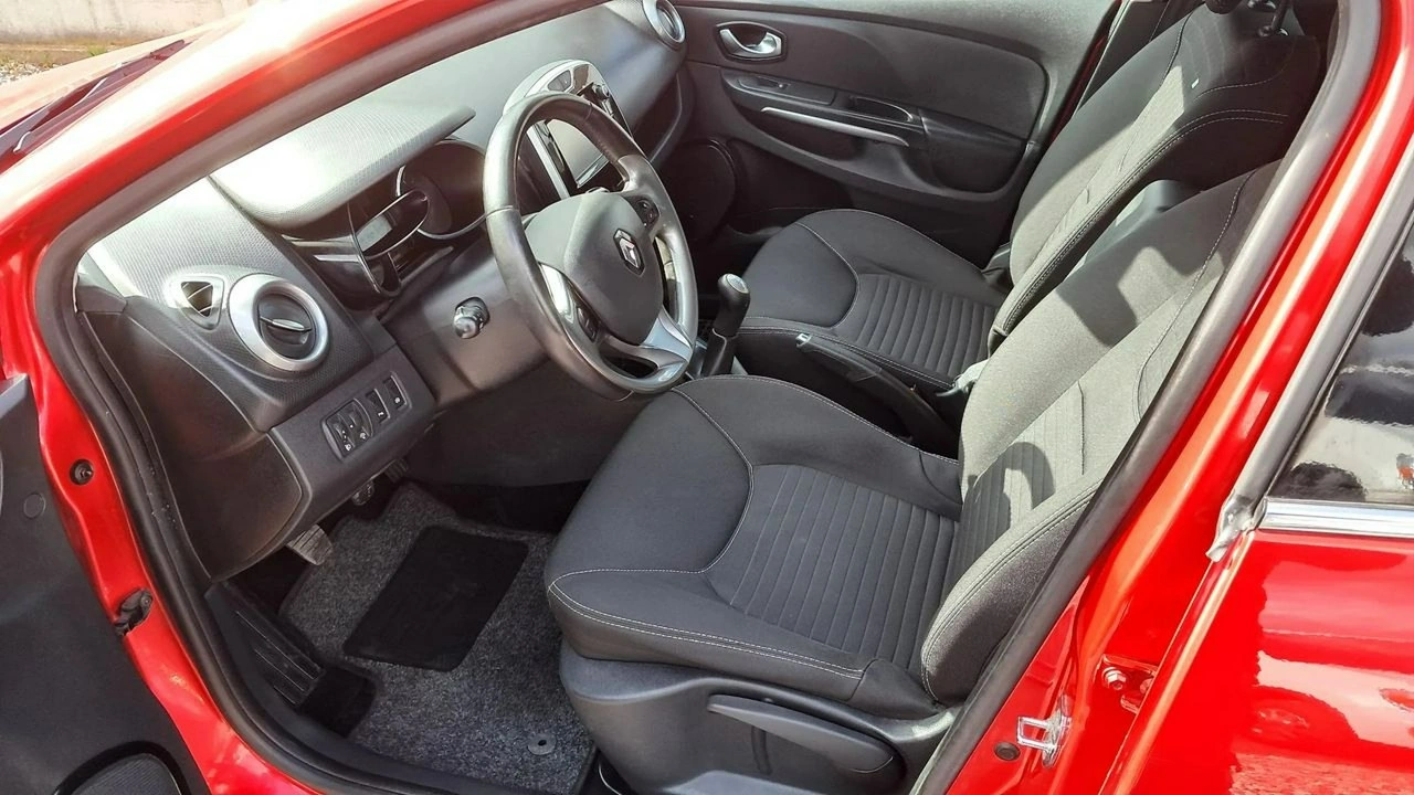 Renault Clio - Zdjęcie 23