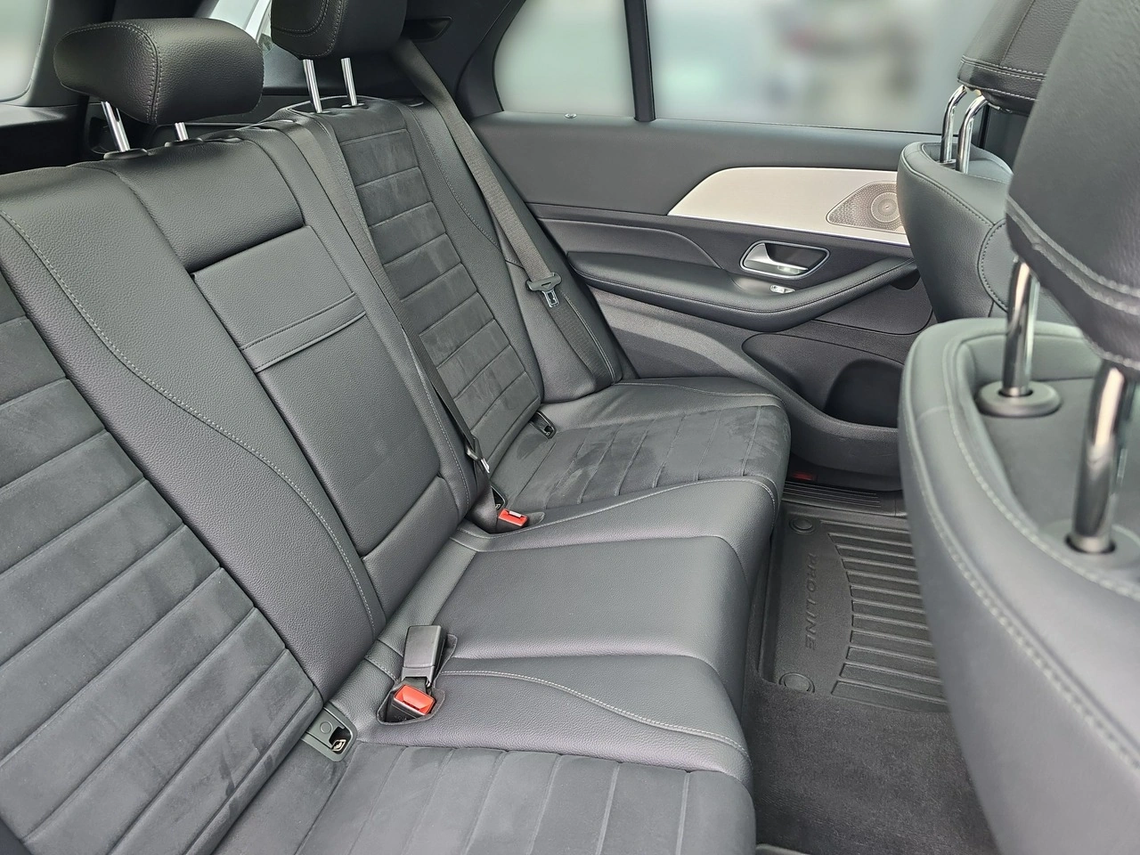Mercedes GLE 350 de - Zdjęcie 10