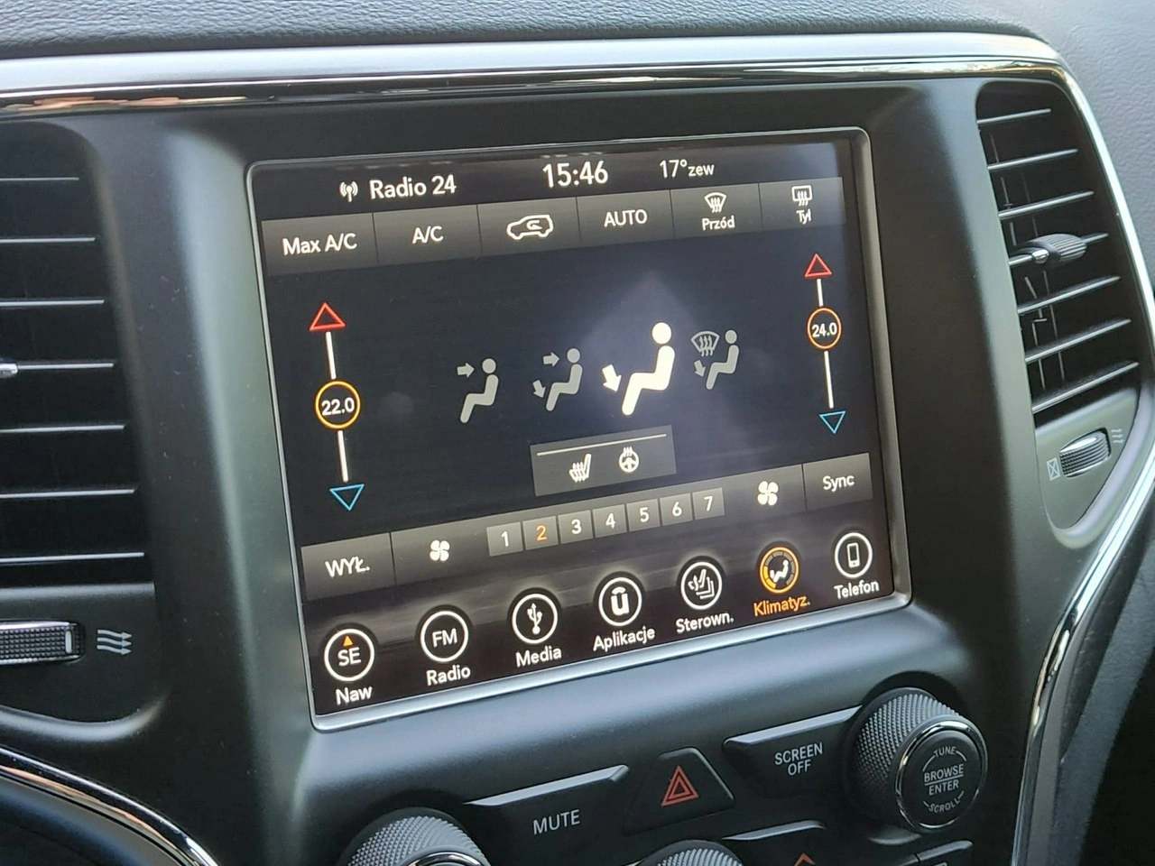 Jeep Grand Cherokee - Zdjęcie 15