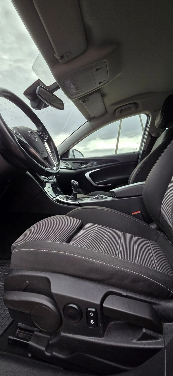 Opel Insignia - Zdjęcie 14