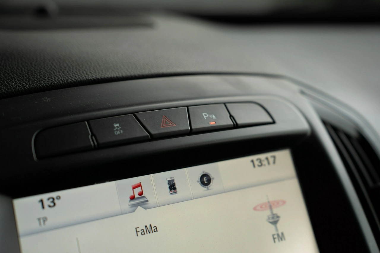 Opel Insignia - Zdjęcie 18