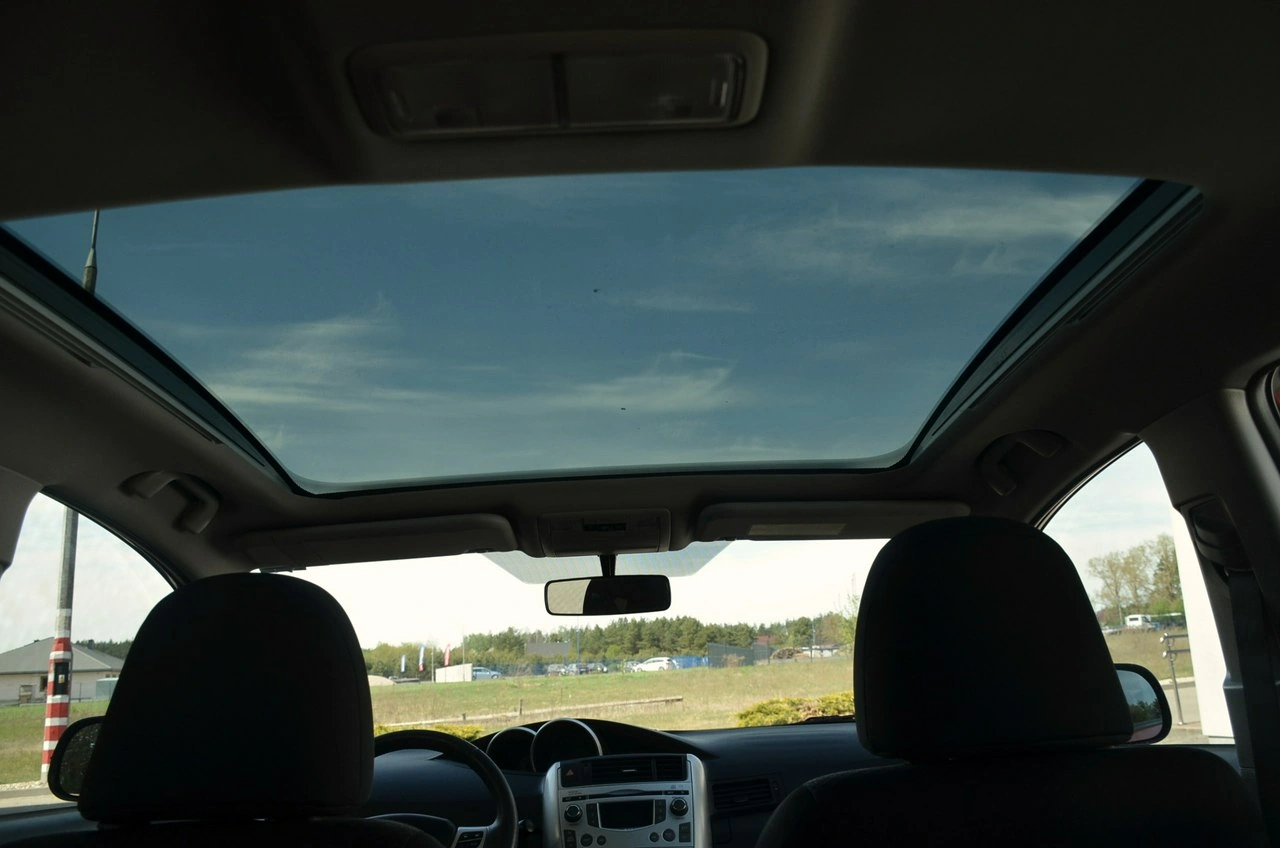 Toyota Verso - Zdjęcie 19
