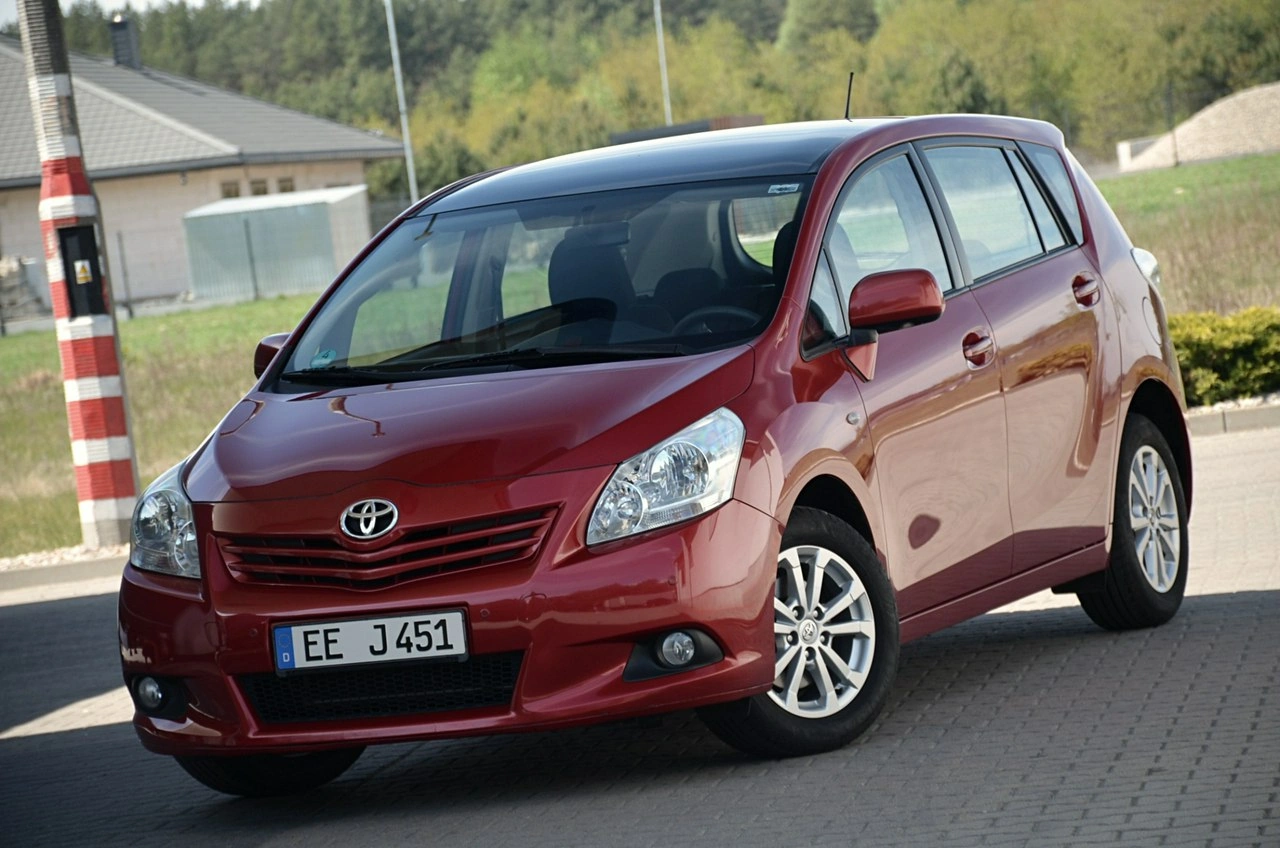 Toyota Verso - Zdjęcie 5
