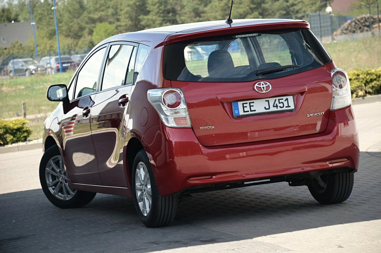 Toyota Verso - Zdjęcie 7