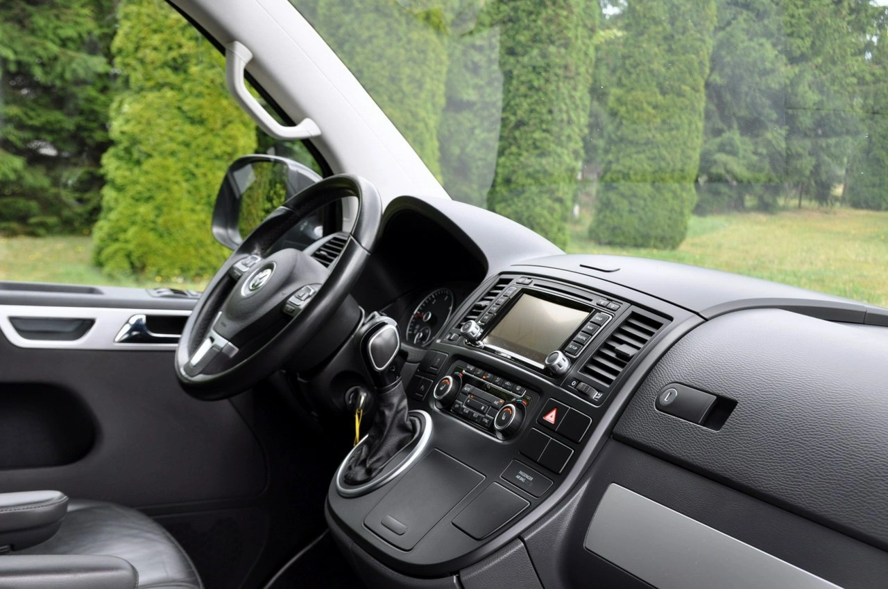 Volkswagen Multivan - Zdjęcie 17
