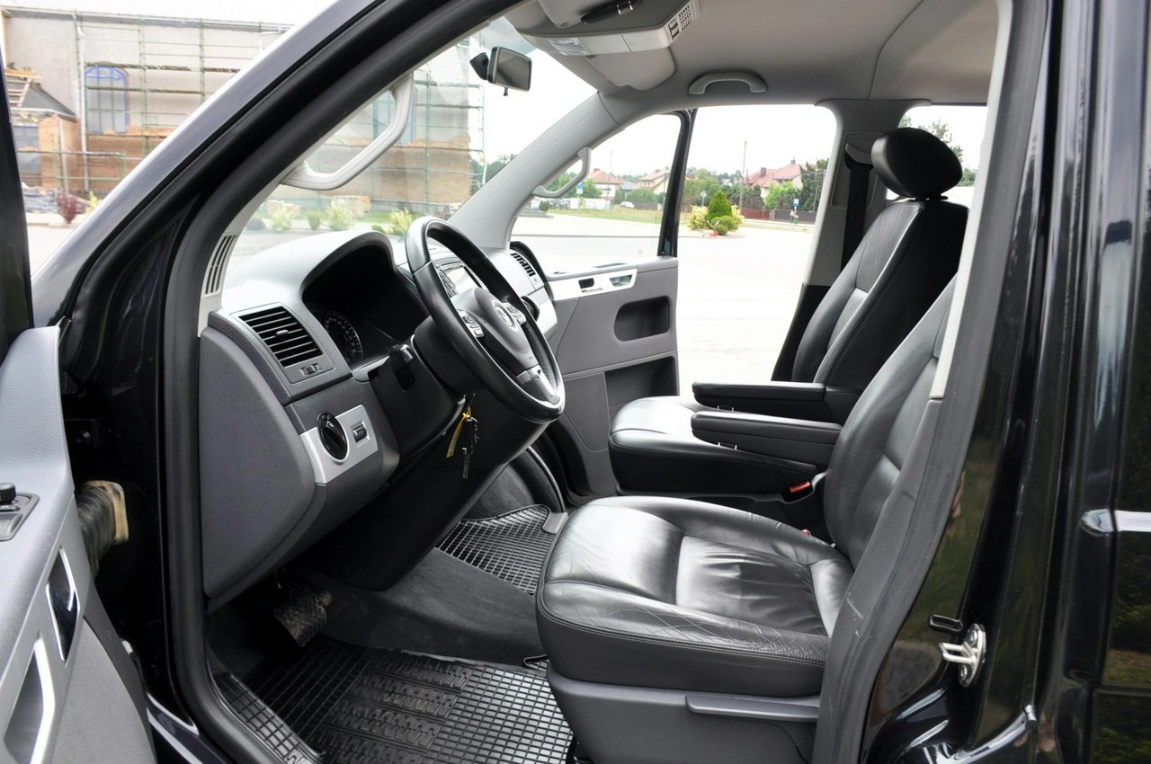 Volkswagen Multivan - Zdjęcie 26