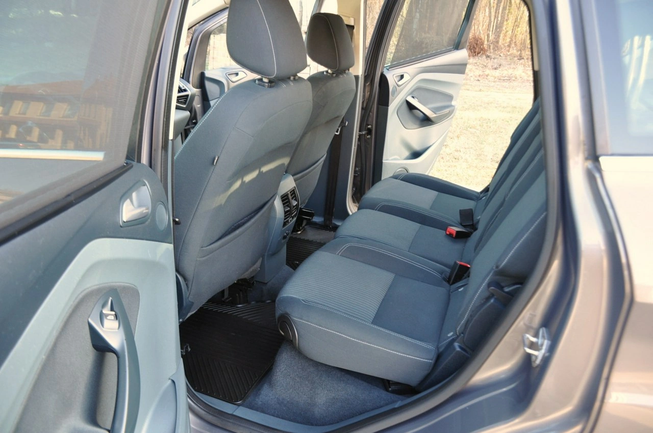 Ford C-MAX - Zdjęcie 20