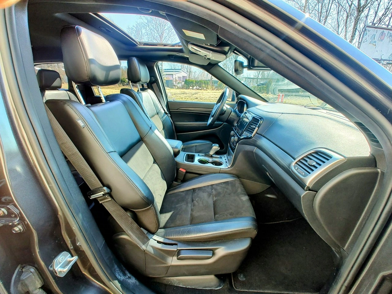 Jeep Grand Cherokee - Zdjęcie 9