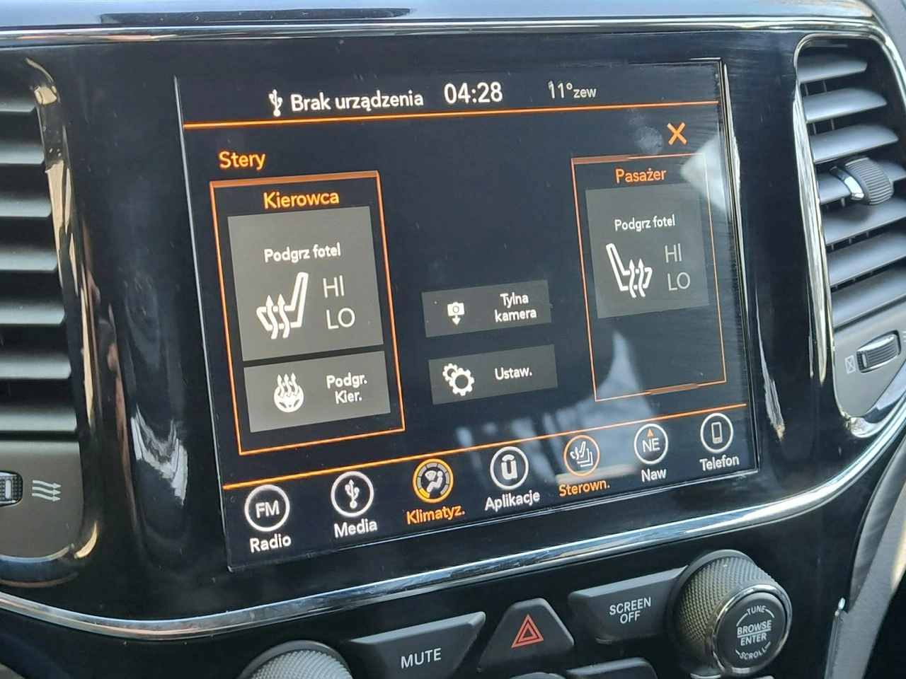 Jeep Grand Cherokee - Zdjęcie 16