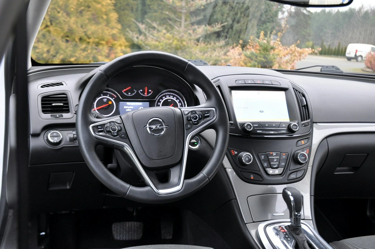 Opel Insignia - Zdjęcie 28