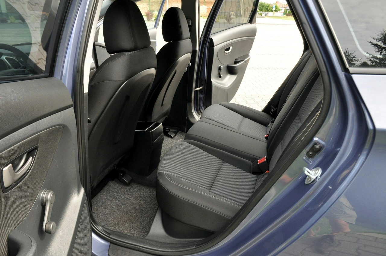 Hyundai i30 - Zdjęcie 19