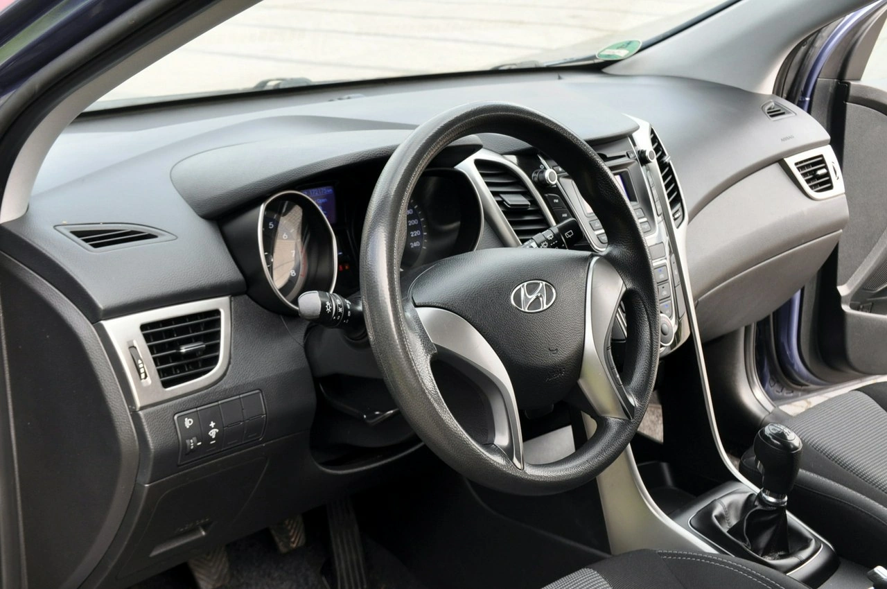 Hyundai i30 - Zdjęcie 21