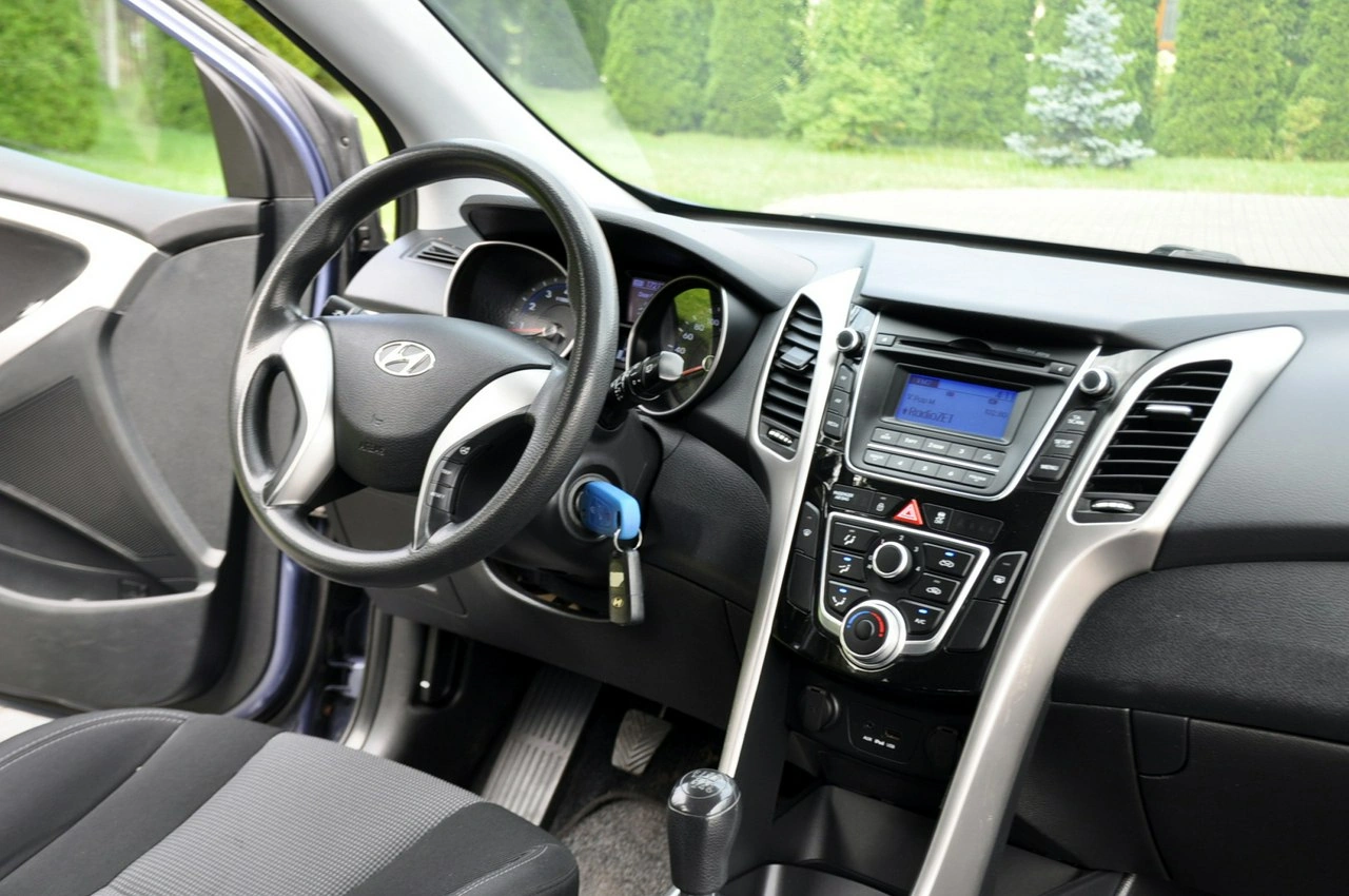 Hyundai i30 - Zdjęcie 24