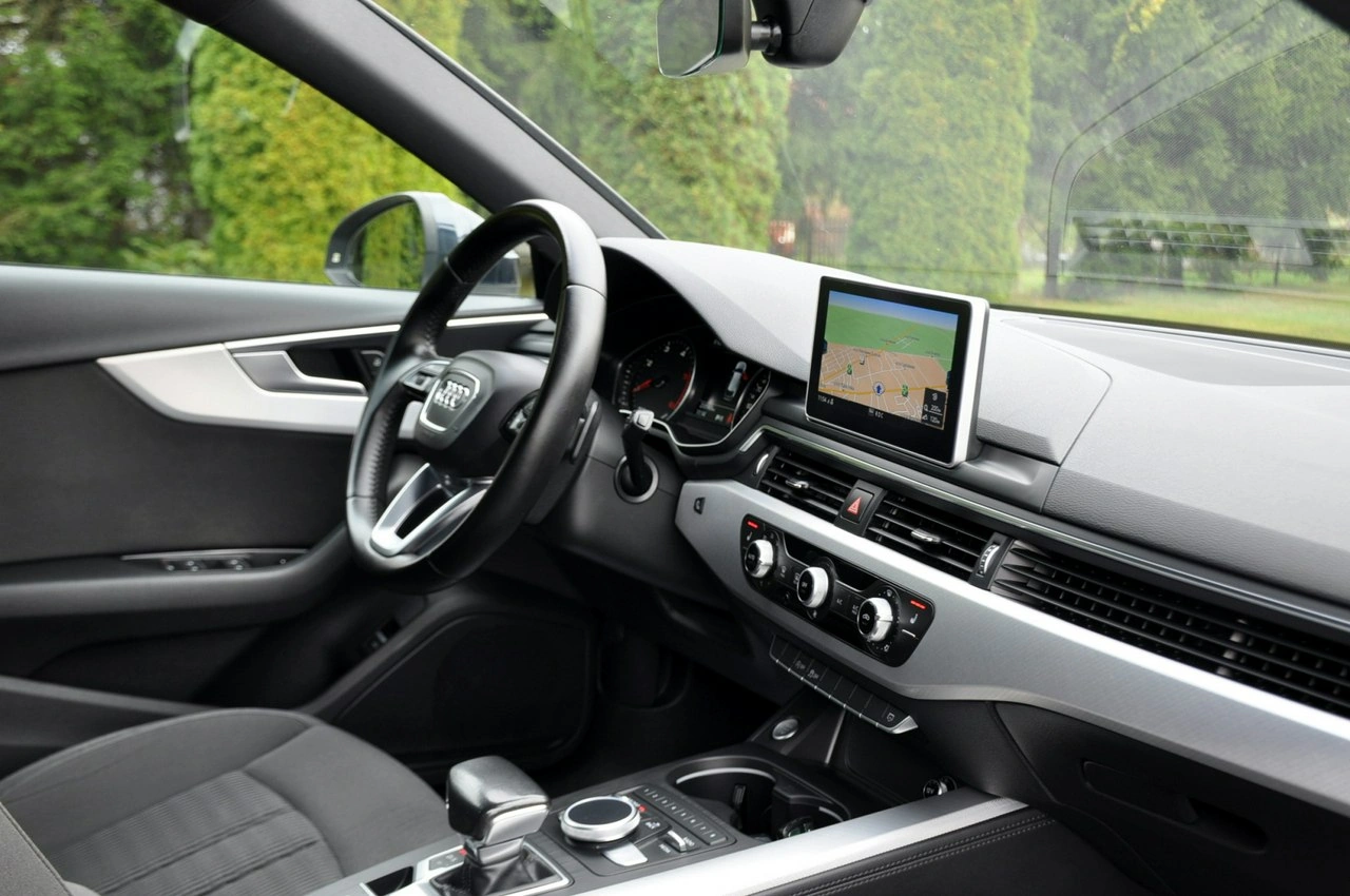 Audi A4 - Zdjęcie 17