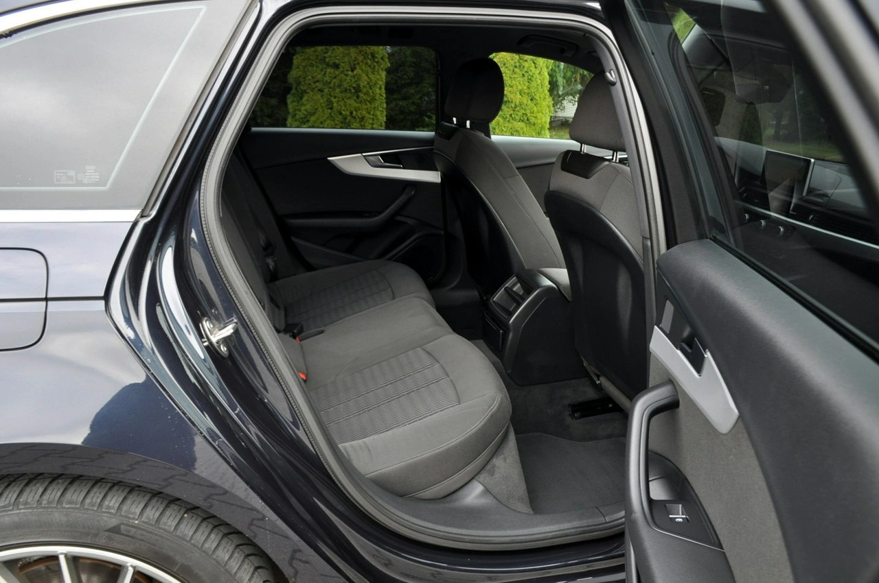 Audi A4 - Zdjęcie 18