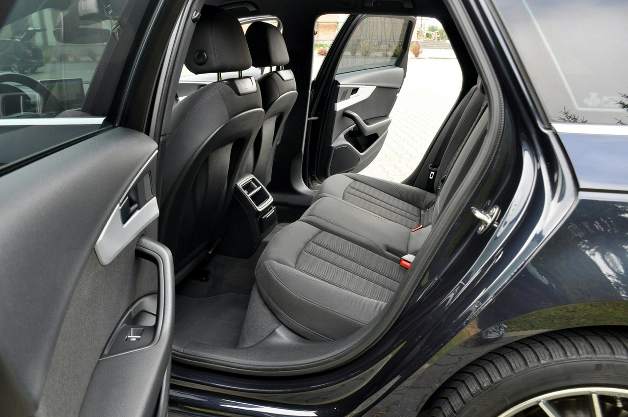 Audi A4 - Zdjęcie 19
