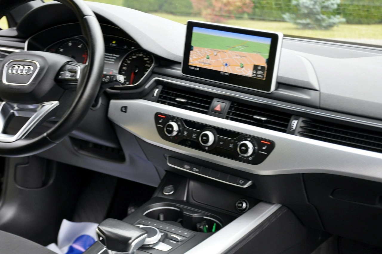 Audi A4 - Zdjęcie 25