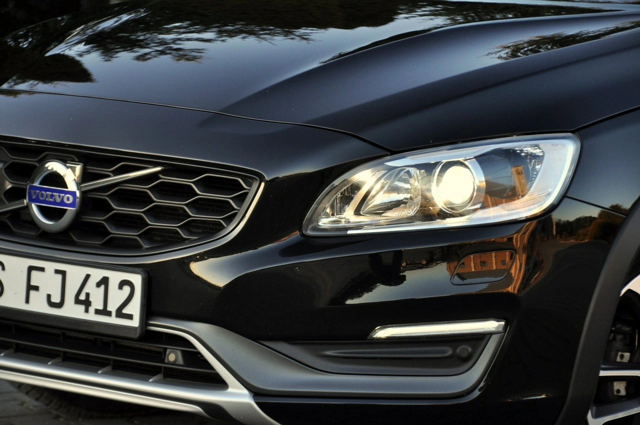 Volvo S60 - Zdjęcie 11