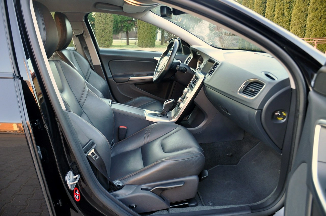 Volvo S60 - Zdjęcie 16