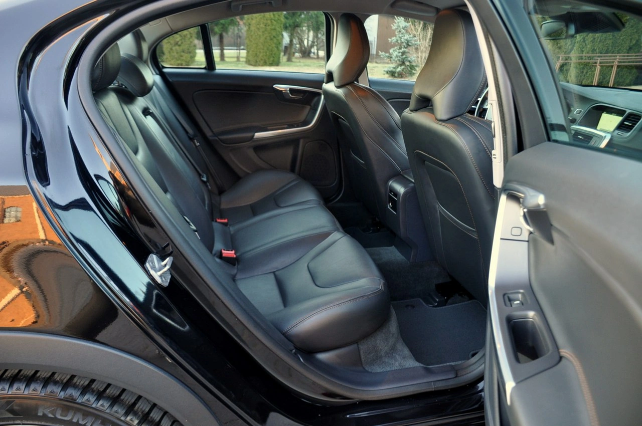 Volvo S60 - Zdjęcie 18