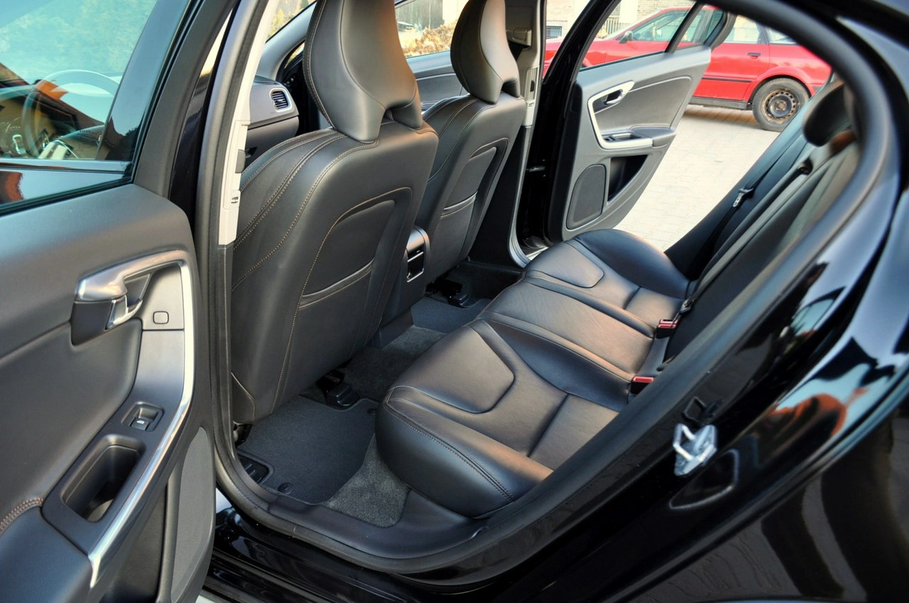 Volvo S60 - Zdjęcie 19