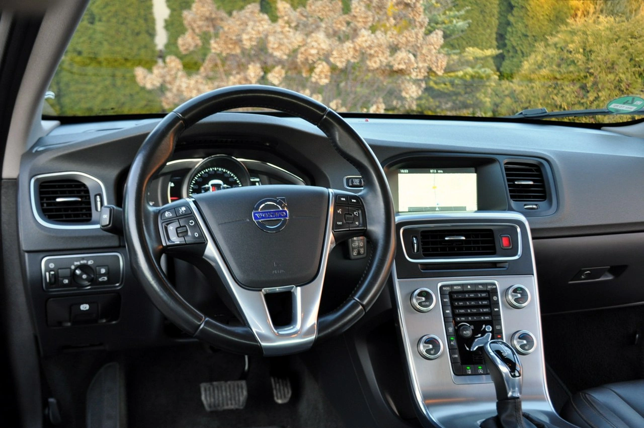 Volvo S60 - Zdjęcie 29