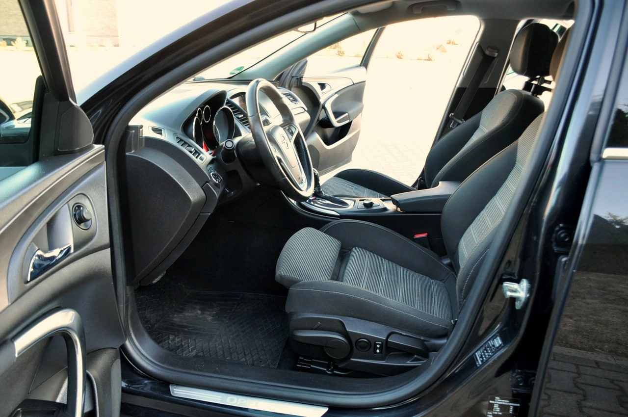 Opel Insignia - Zdjęcie 20