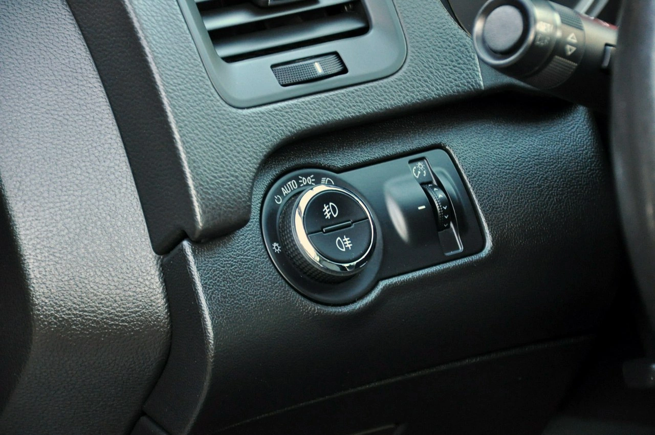 Opel Insignia - Zdjęcie 34