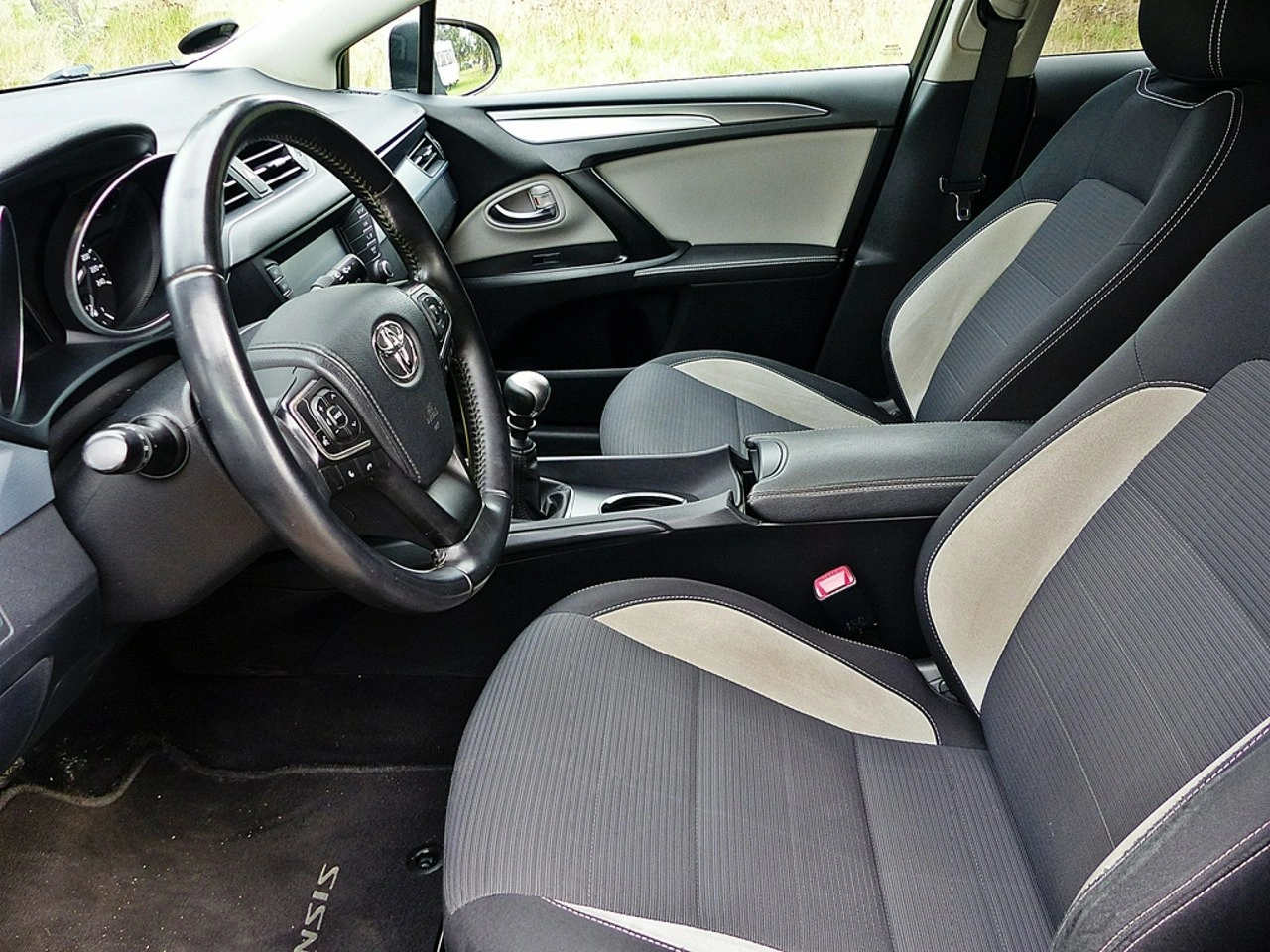 Toyota Avensis - Zdjęcie 19
