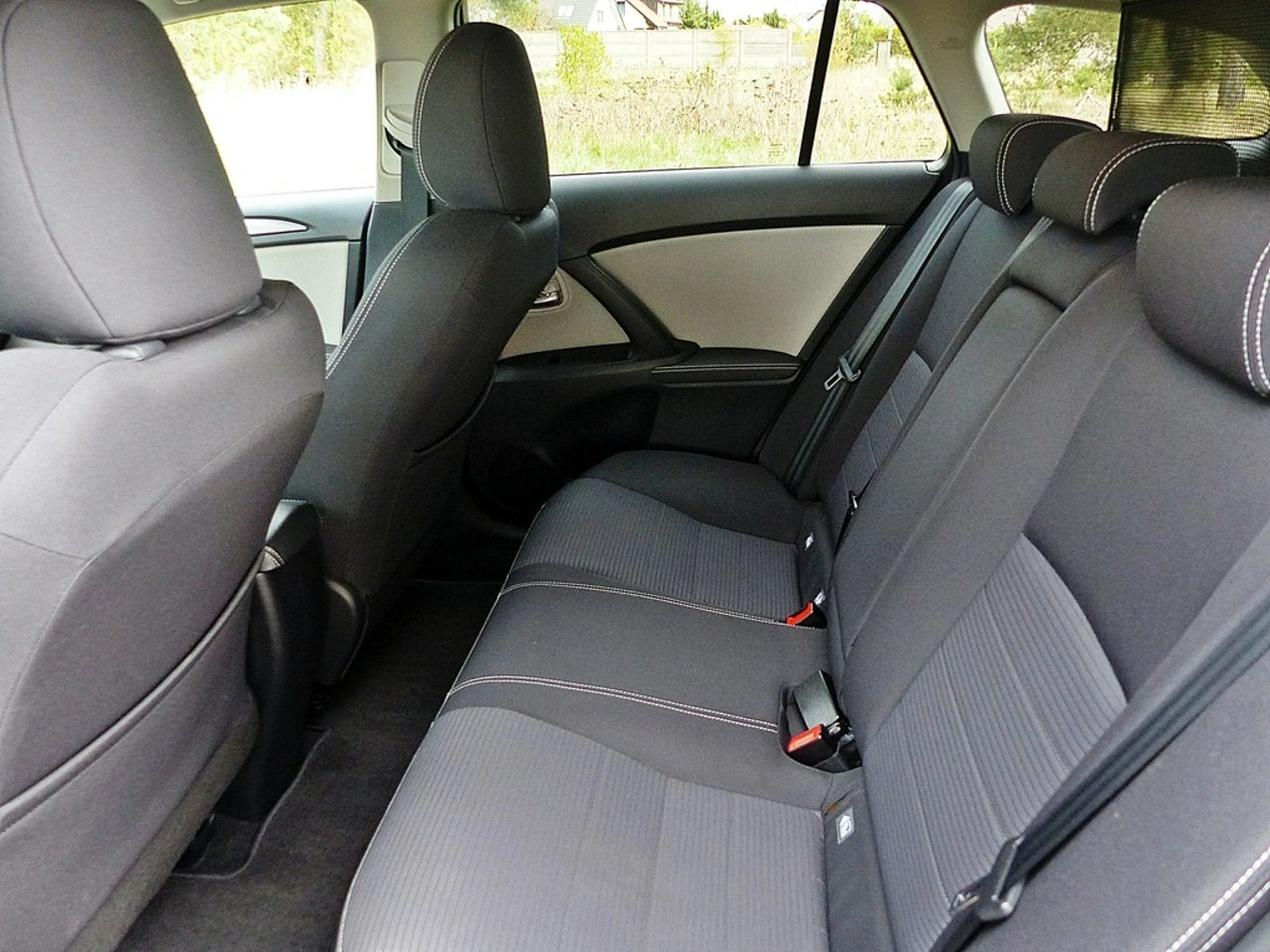 Toyota Avensis - Zdjęcie 22