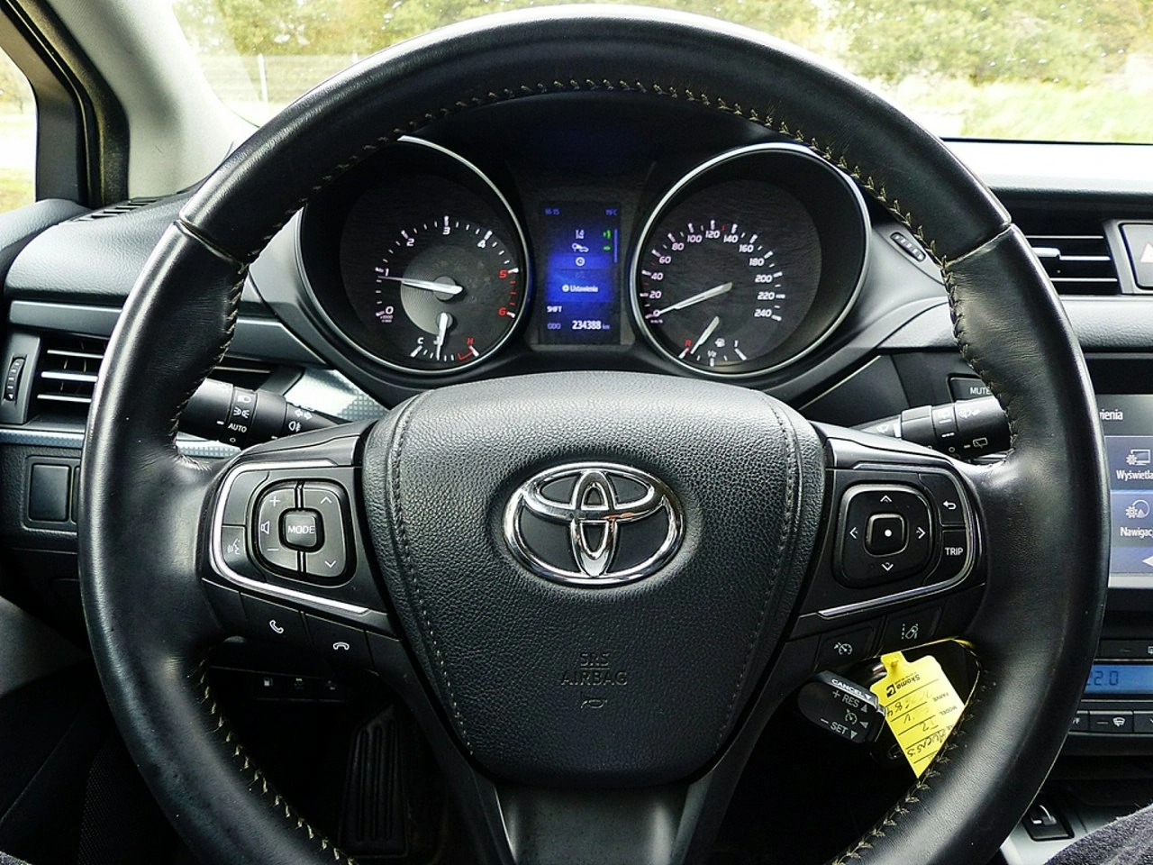 Toyota Avensis - Zdjęcie 27