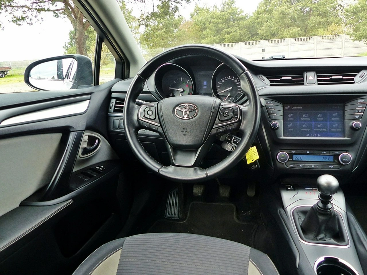 Toyota Avensis - Zdjęcie 34