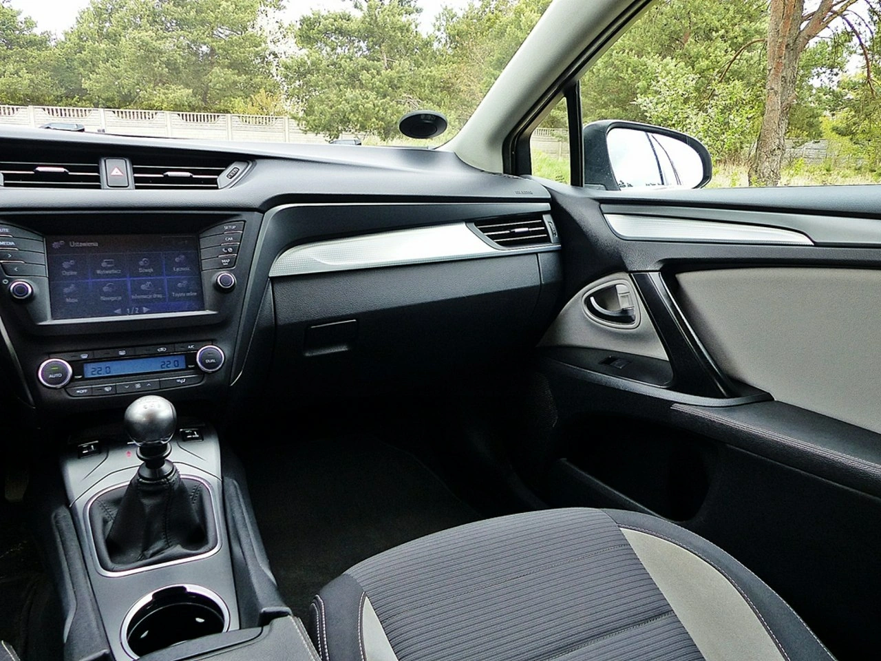 Toyota Avensis - Zdjęcie 36